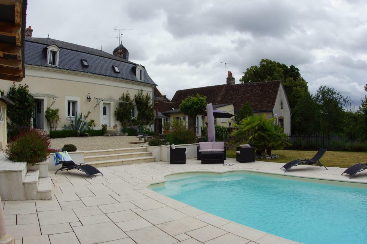 Le Petit Nid Villa Neuille-le-Lierre Bagian luar foto